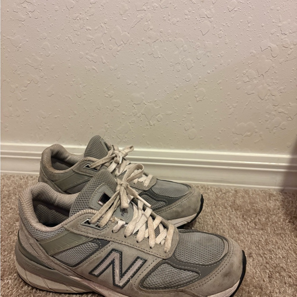 New Balance 990 Sneakers